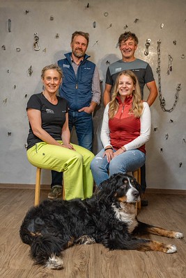 54692779319_90931c5da2_w